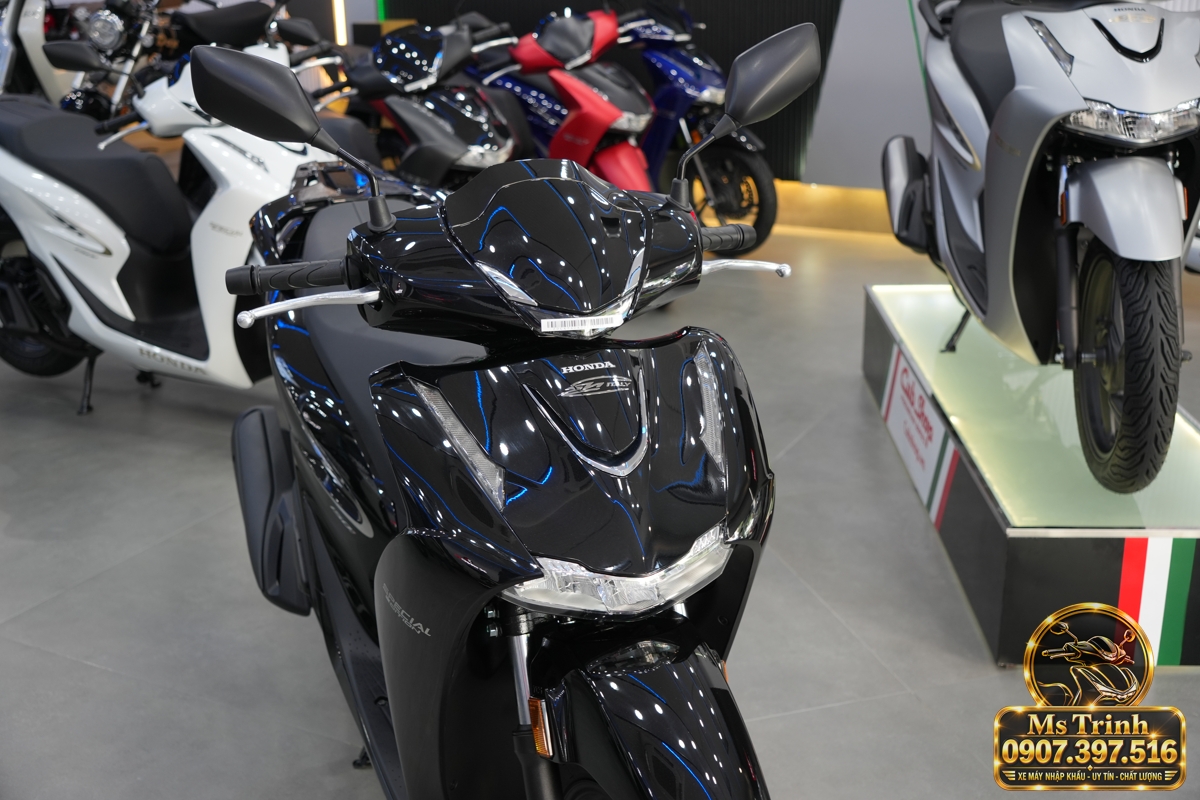 Honda SH150i Ý đen bóng 2027 tại Gia Lai - Sơn bóng lịch sự, tiện ích cho mỗi ngày