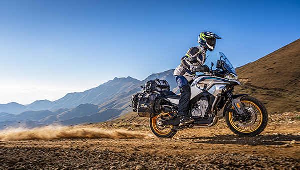 CF Moto 800MT Explorer 2025, ADV Cao Cấp Nhất, Chính Hãng, Giá Tốt tại Gia Lai