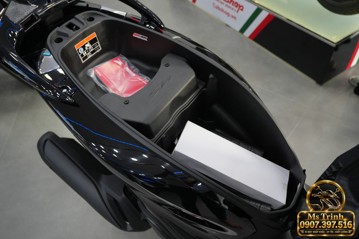 Honda SH150i Ý đen bóng 2027 tại Gia Lai - Sơn bóng lịch sự, tiện ích cho mỗi ngày