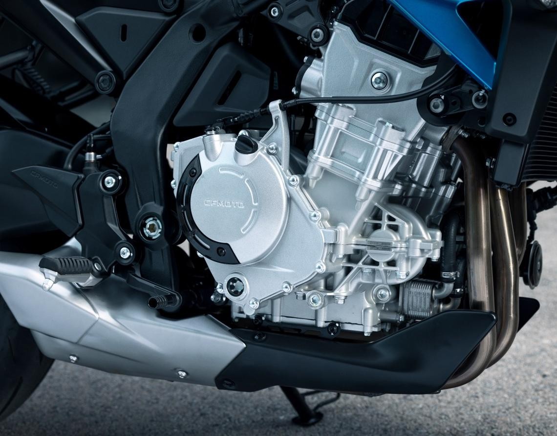 CF Moto 675NK 2025, Động Cơ 3 Xilanh Thẳng Hàng, Chính Hãng, Gía Rẻ tại Gia Lai