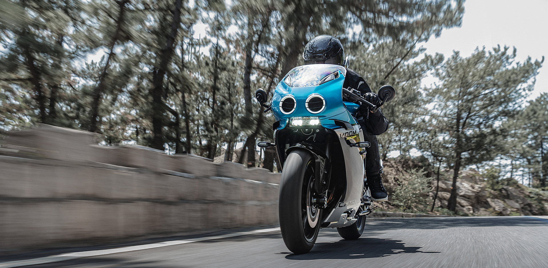 CF Moto VOOM 500SR, 4 Xi Lanh Thẳng Hàng, Retro Sport Độc Đáo tại Gia Lai