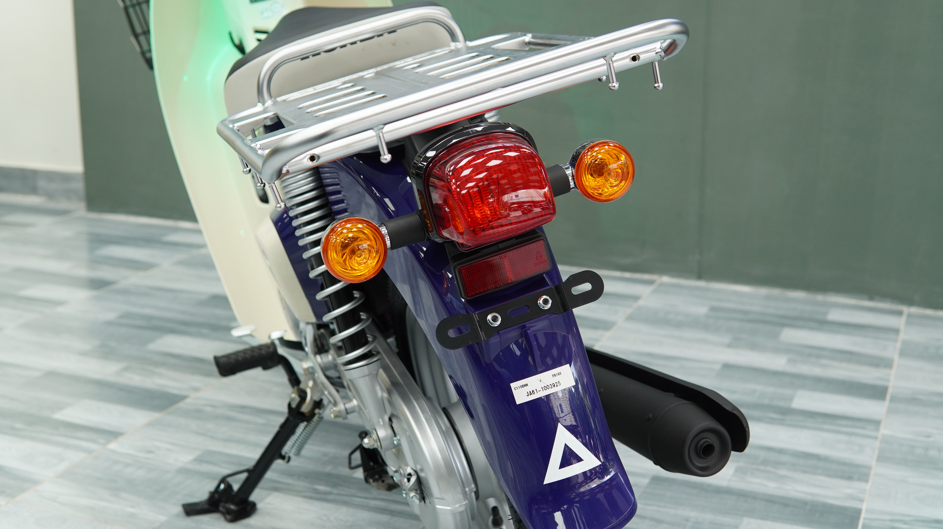 Honda Super Cub 110 Pro ABS 2025, Nhập Khẩu Chính Hãng Từ Nhật tại Gia Lai