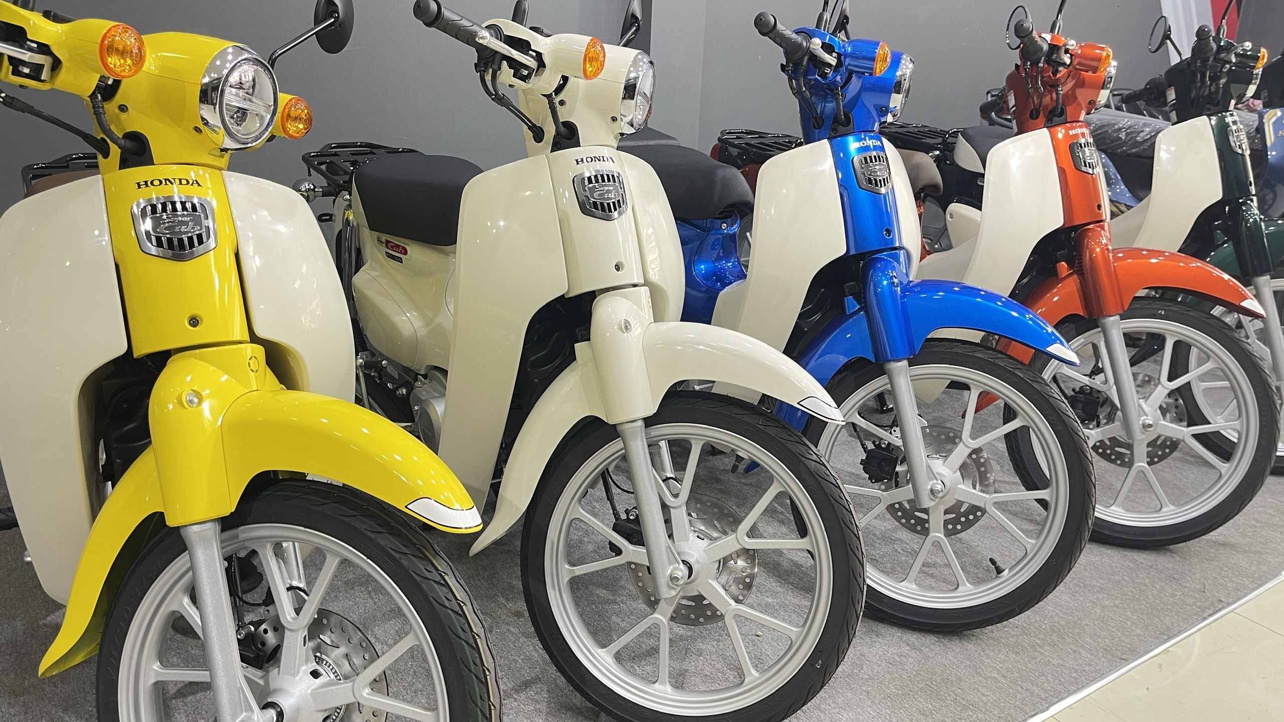 Honda Super Cub 110 ABS, Made In Japan, NK Chính Hãng, Hiếm tại Gia Lai