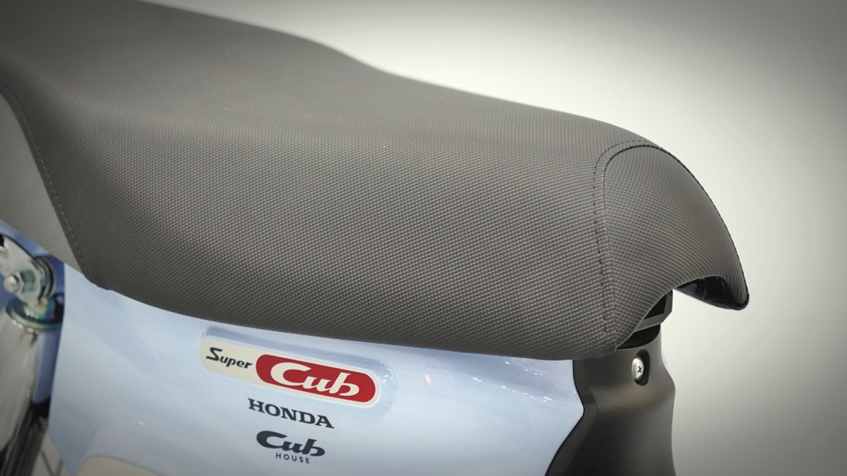 Honda Cub 110 Fujisan bản giới hạn tại Gia Lai - Thiết kế đậm chất Nhật Bản