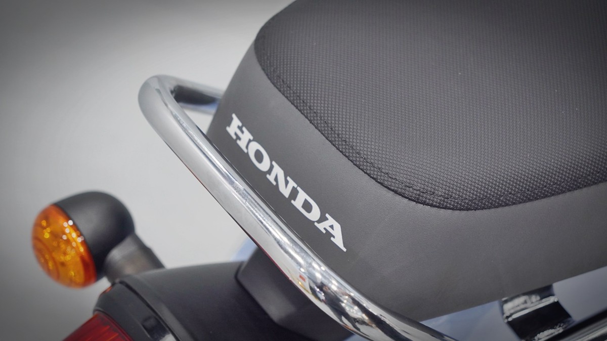 Honda Cub 110 Fujisan bản giới hạn tại Gia Lai - Thiết kế đậm chất Nhật Bản