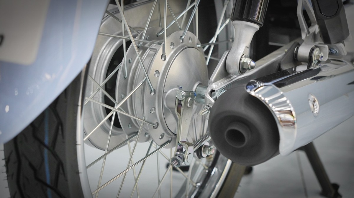 Honda Cub 110 Fujisan bản giới hạn tại Gia Lai - Thiết kế đậm chất Nhật Bản