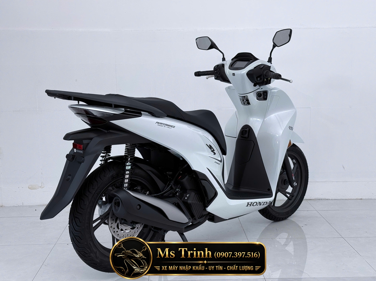 Honda SH150i Special Edition Standard nhập HMR Ý màu trắng tại Gia Lai: Giá trị nằm trong từng chi tiết nguyên bản