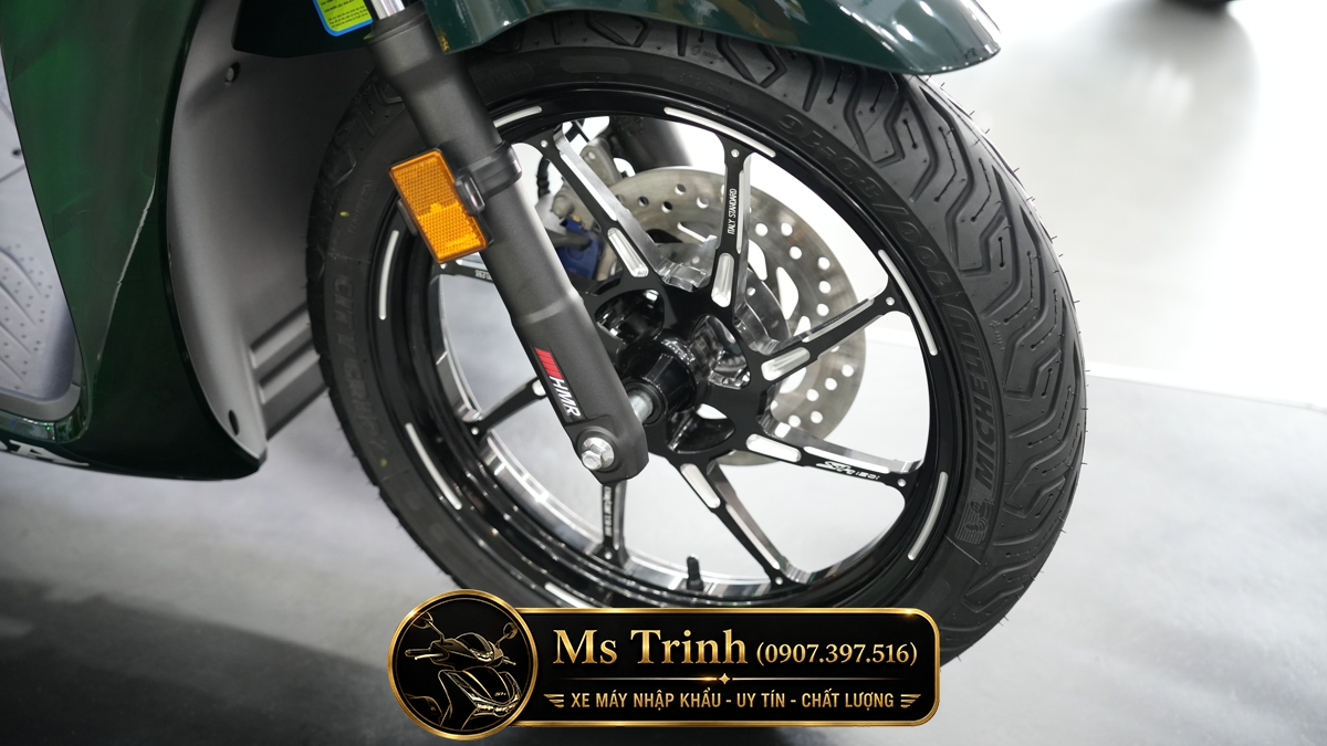 Honda SH150i Vetro Green - Sapphire tại Gia Lai: SH Ý Limited 200 xe