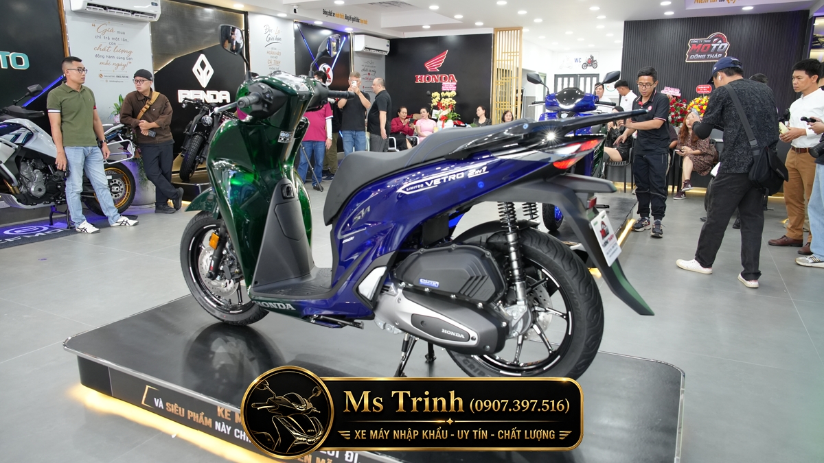 Honda SH150i Vetro Green - Sapphire tại Gia Lai: SH Ý Limited 200 xe