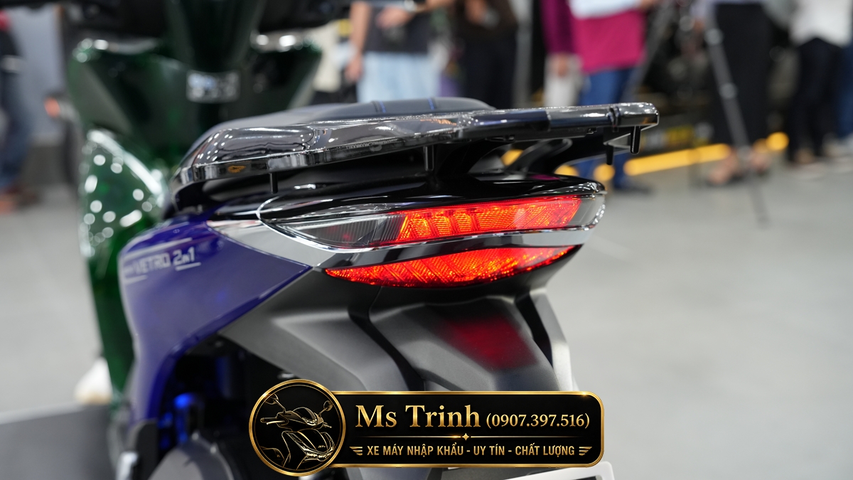 Honda SH150i Vetro Green - Sapphire tại Gia Lai: SH Ý Limited 200 xe