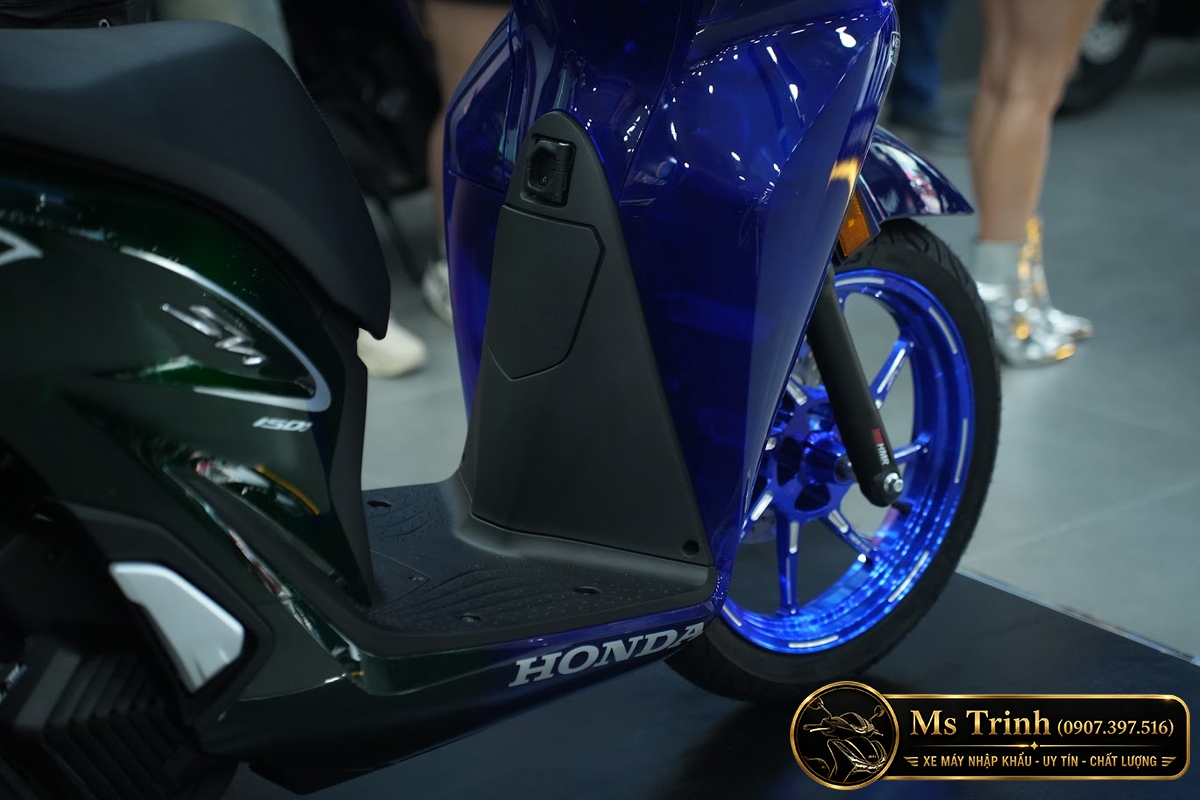 Honda SH150i Vetro Sapphire - Green tại Gia Lai: SH Ý 2 trong 1 giới hạn 200 xe