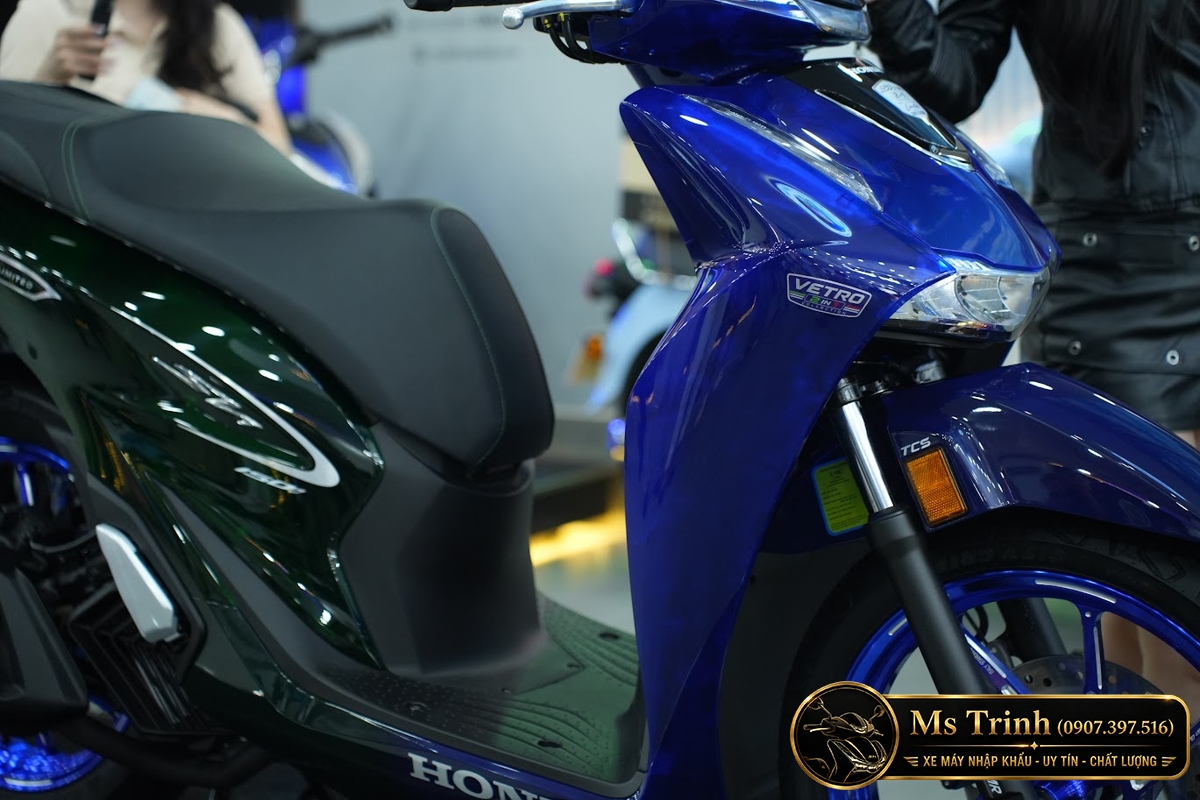 Honda SH150i Vetro Sapphire - Green tại Gia Lai: SH Ý 2 trong 1 giới hạn 200 xe