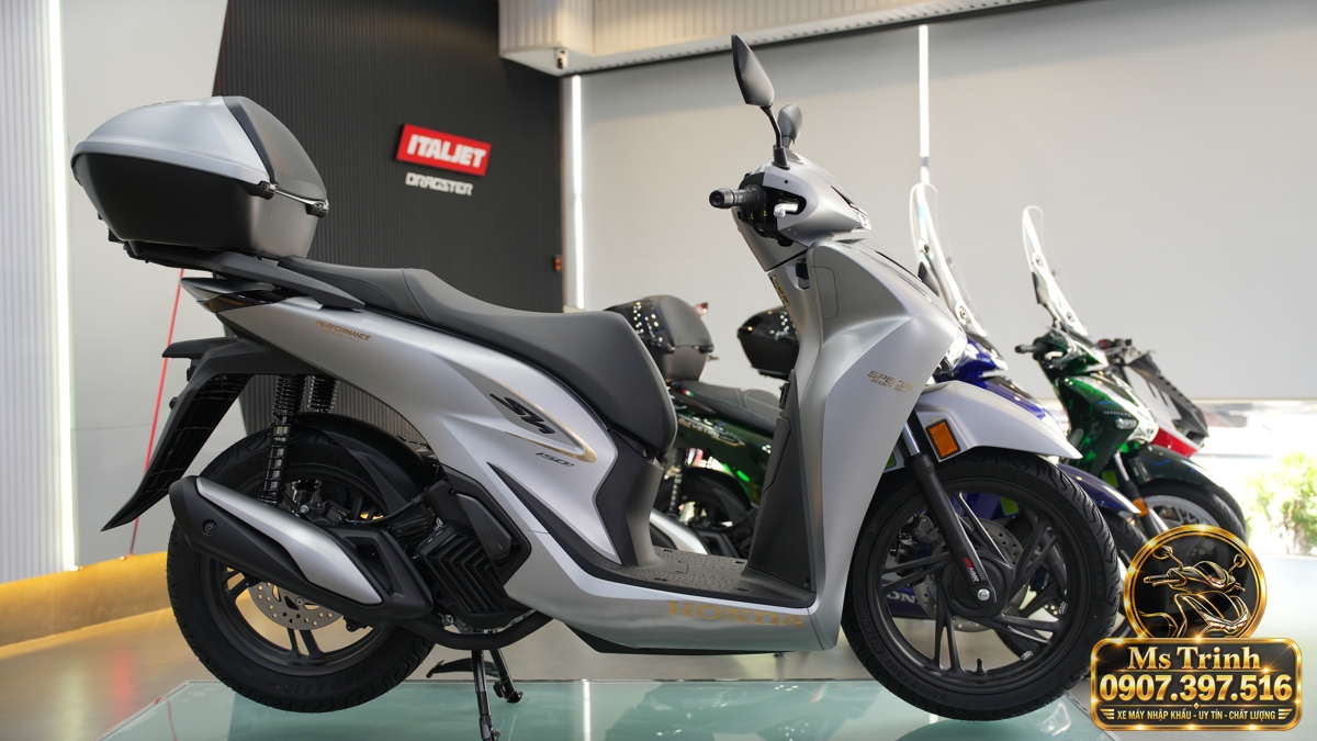 Honda SH150i Ý xám bạc 2027 tại Gia Lai - Nhập Ý, tem vàng sang trọng, giá tốt