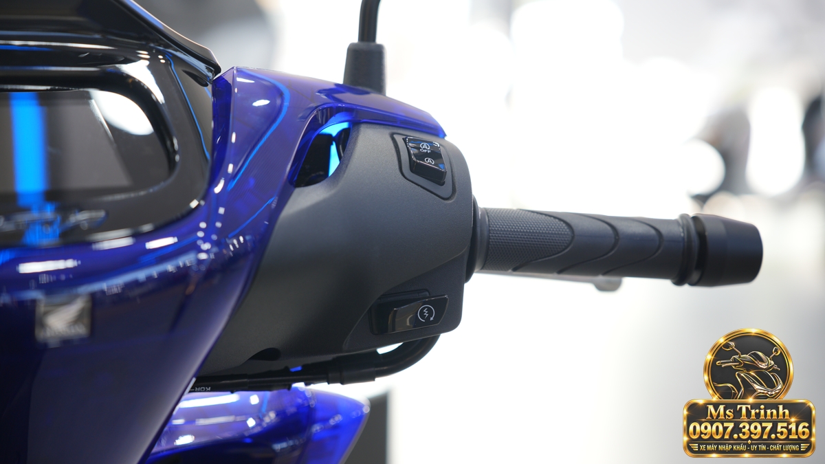 Honda SH150 Vetro Blue 2027 tại Gia Lai - Xanh Sapphire trong suốt, nhập Ý sang trọng