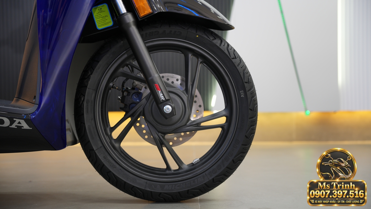 Honda SH150 Vetro Blue 2027 tại Gia Lai - Xanh Sapphire trong suốt, nhập Ý sang trọng