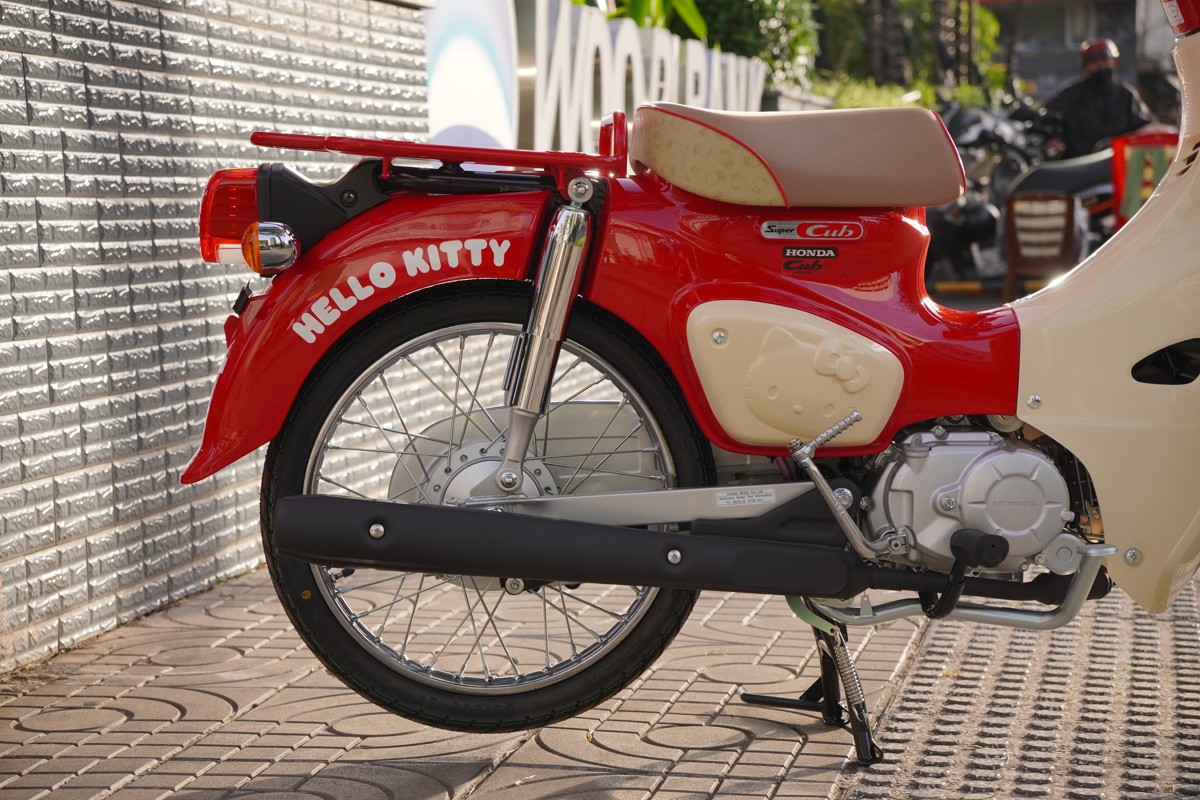 Honda Super Cub 50cc Hello Kitty Edition, Made In Japan, Hàng Hiếm tại Gia Lai