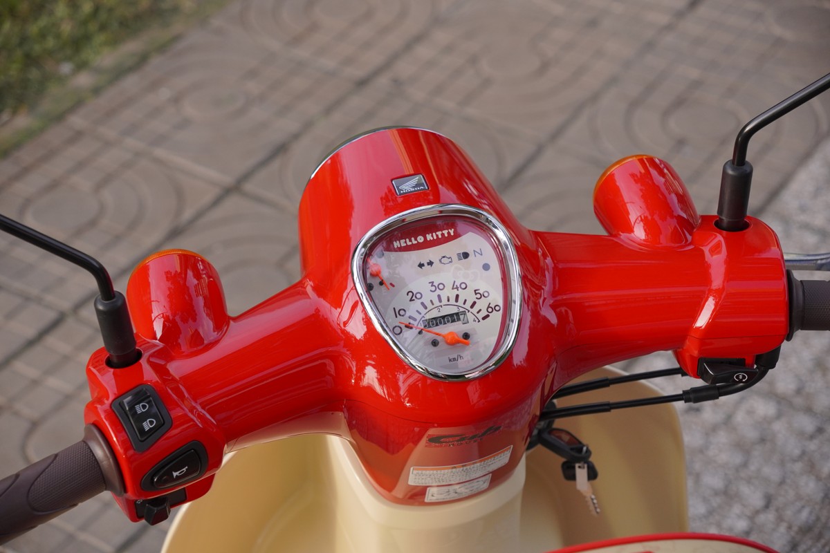 Honda Super Cub 50cc Hello Kitty Edition, Made In Japan, Hàng Hiếm tại Gia Lai