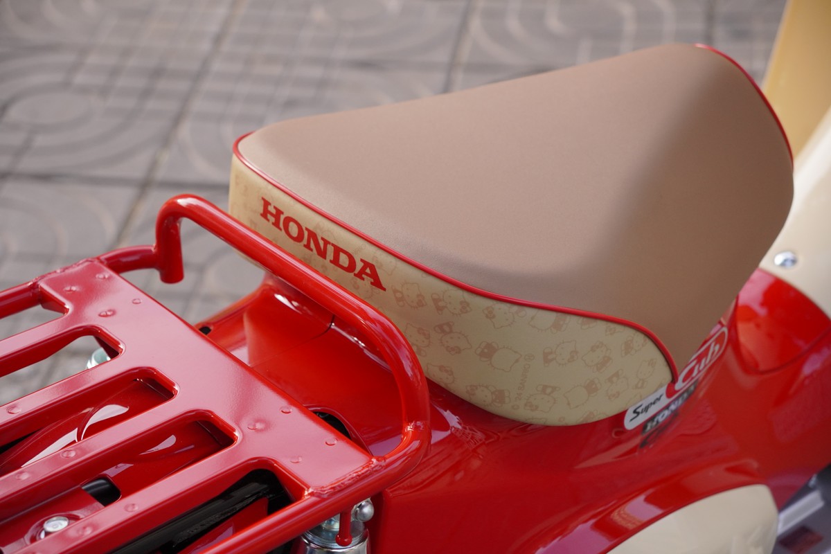 Honda Super Cub 50cc Hello Kitty Edition, Made In Japan, Hàng Hiếm tại Gia Lai