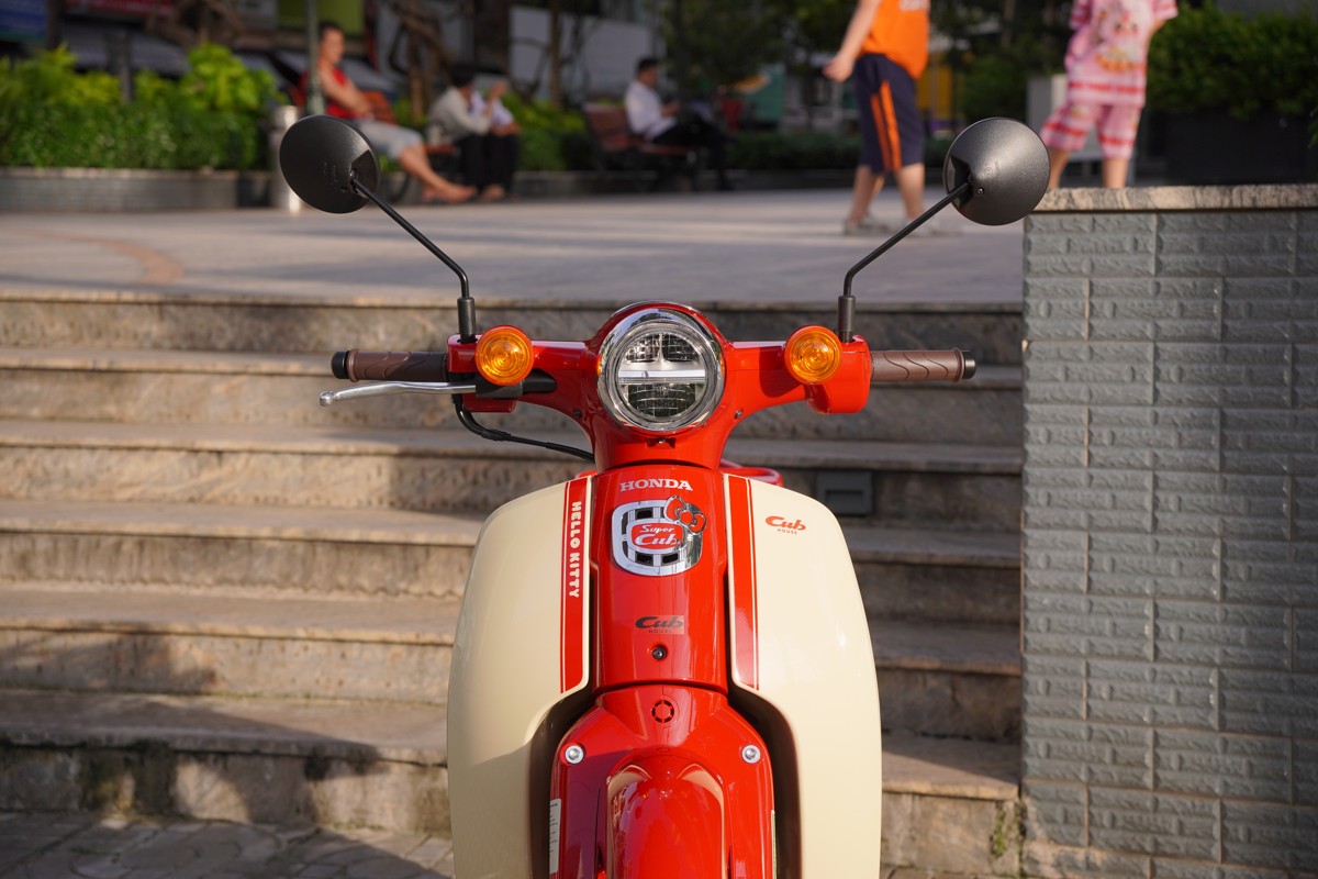 Honda Super Cub 50cc Hello Kitty Edition, Made In Japan, Hàng Hiếm tại Gia Lai