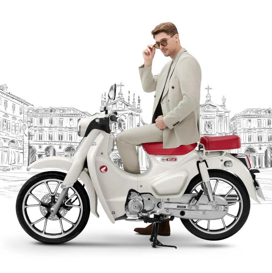 Honda Super Cub 125 Custom Edition Thái Lan 2025 màu trắng tại Gia Lai