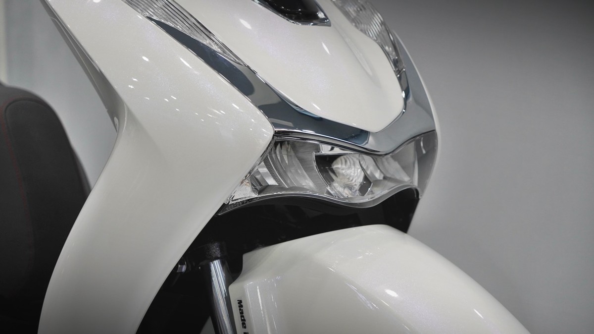 Honda SH150 trắng pha lê nhập Ý 2026 tại Gia Lai - Sport Edition chính ngạch, chuẩn chất Ý