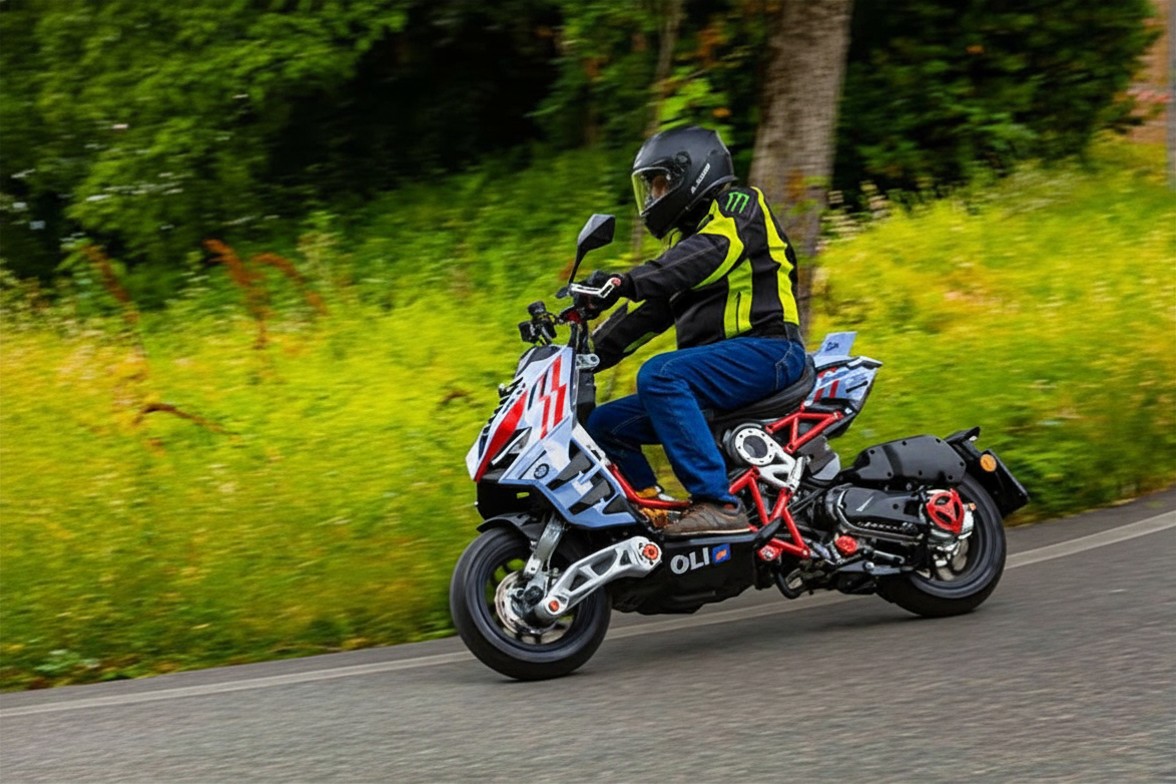 Italjet Dragster 300 Gresini Racing Tại Gia Lai - Chiếc Scooter Ý Khiến Dân Chơi Xe Phải Ngoái Nhìn