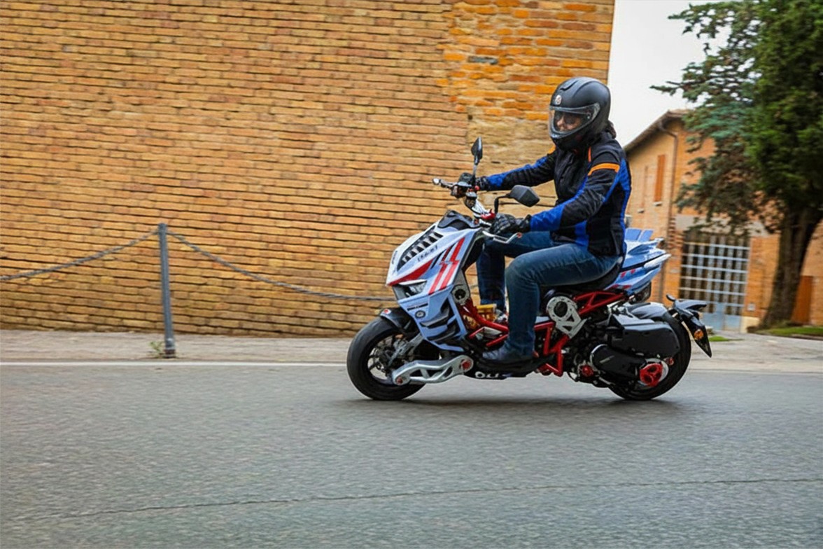 Italjet Dragster 300 Gresini Racing Tại Gia Lai - Chiếc Scooter Ý Khiến Dân Chơi Xe Phải Ngoái Nhìn
