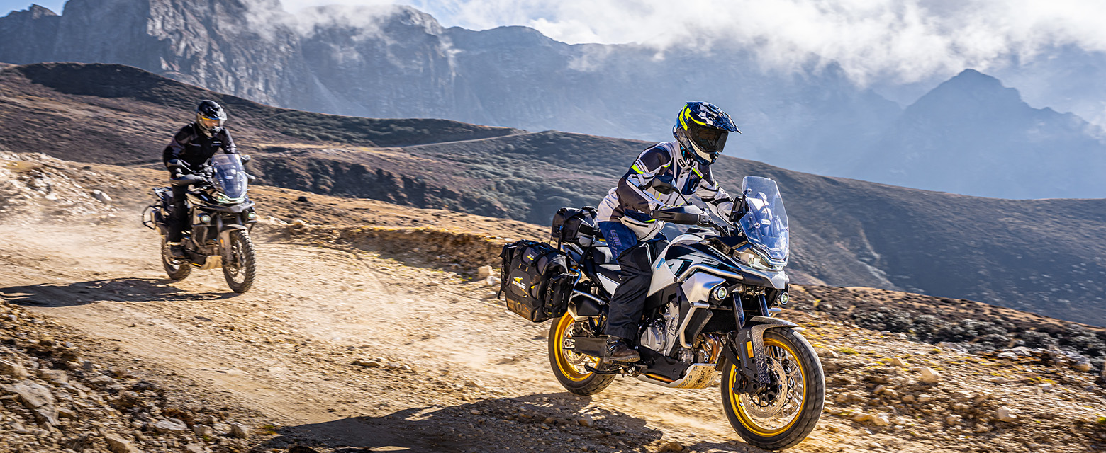CF Moto 800MT Explorer 2025, ADV Cao Cấp Nhất, Chính Hãng, Giá Tốt tại Gia Lai