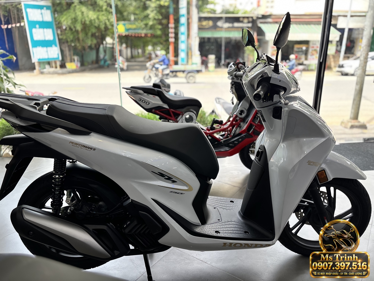 SH150i Ý 2027 màu trắng tại Gia Lai - Nhập khẩu nguyên chiếc, thiết kế sang trọng, giá tốt
