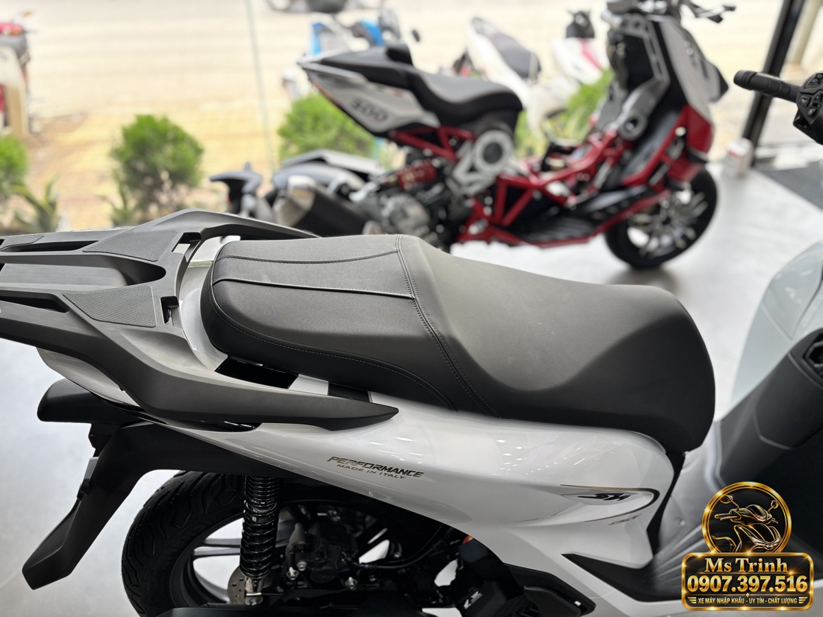SH150i Ý 2027 màu trắng tại Gia Lai - Nhập khẩu nguyên chiếc, thiết kế sang trọng, giá tốt
