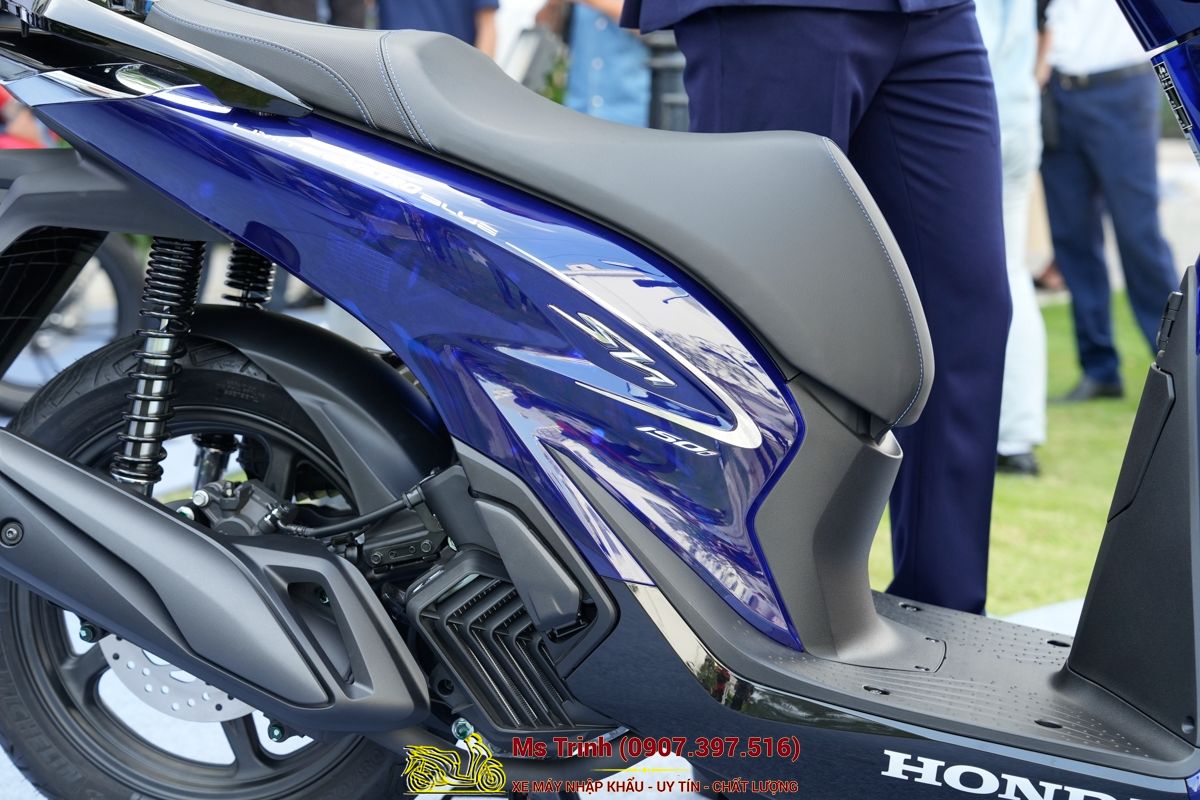 Honda SH150 Vetro Blue 2026 Limited Edition - Siêu phẩm SH Ý dàn áo xanh trong suốt cực hiếm tại Gia Lai