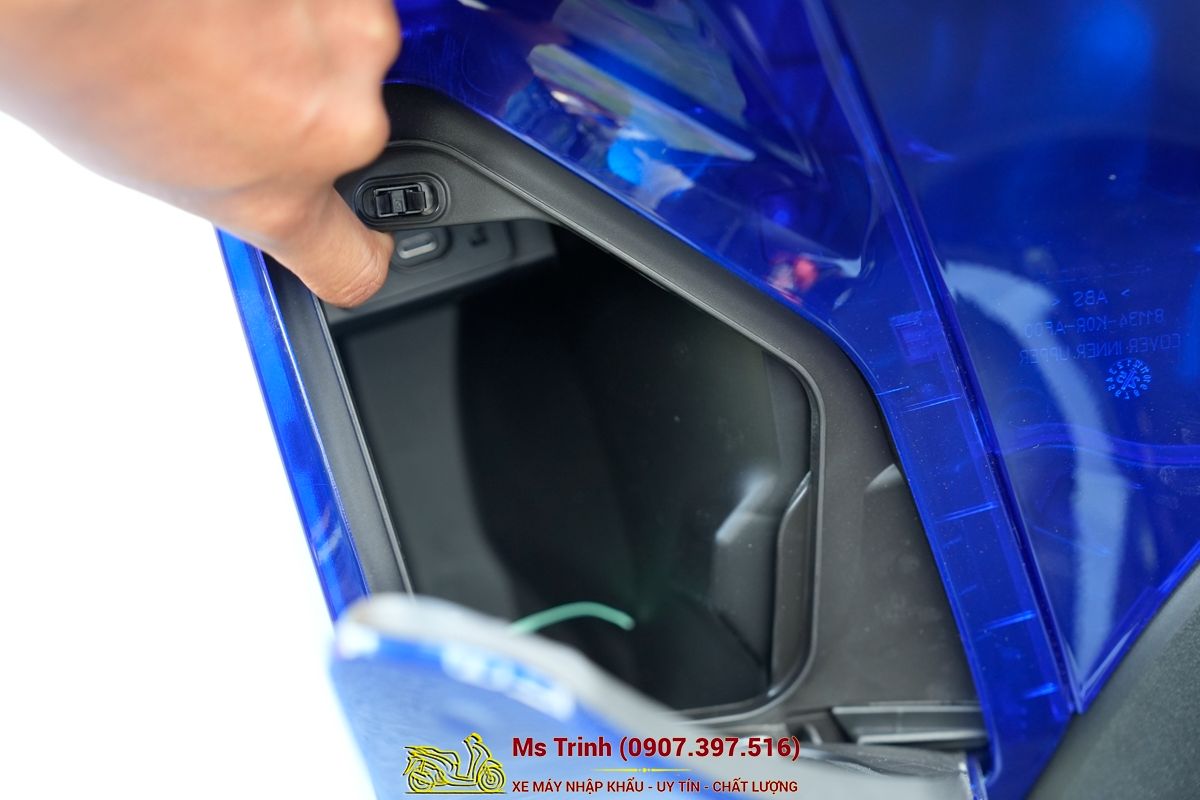 Honda SH150 Vetro Blue 2026 Limited Edition - Siêu phẩm SH Ý dàn áo xanh trong suốt cực hiếm tại Gia Lai