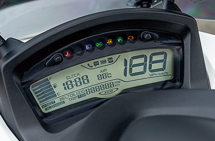 Yamaha Tricity 155 2025, Tay Ga bánh Kép Độc Đáo, Lần Đầu Tiên Có Tại Gia Lai