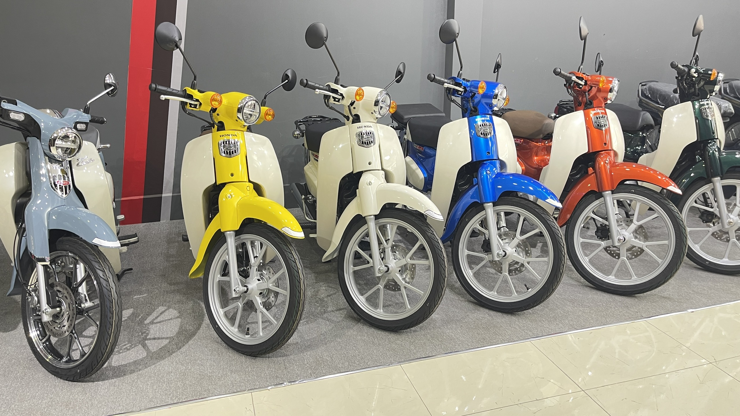 Honda Super Cub 110 ABS, Made In Japan, NK Chính Hãng, Hiếm tại Gia Lai
