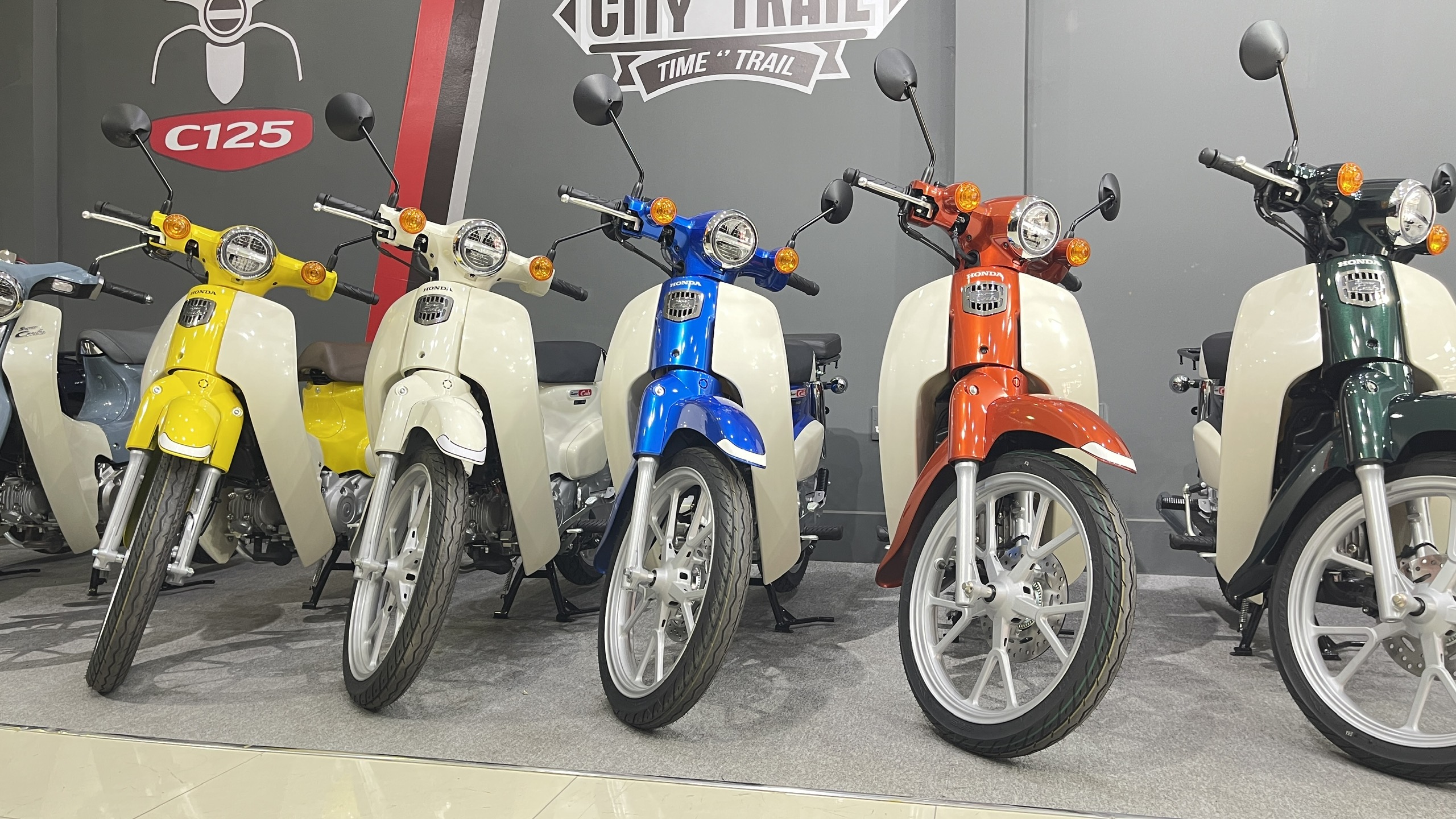 Honda Super Cub 110 ABS, Made In Japan, NK Chính Hãng, Hiếm tại Gia Lai