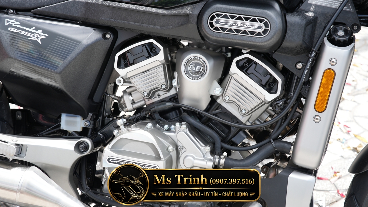 Hyosung GV350X làm nổi bật vẻ đẹp của động cơ V-Twin